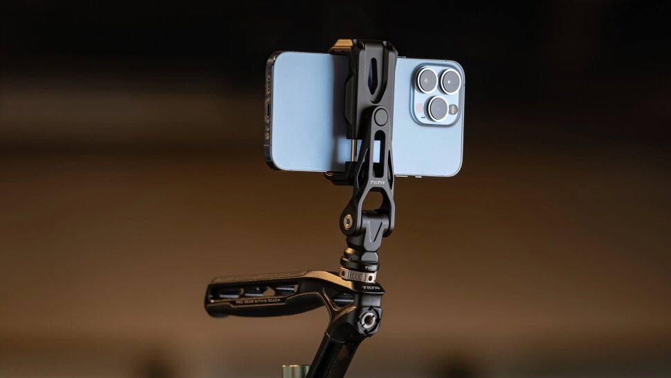 Держатель смартфона Tilta Rotatable Phone Mounting Bracket V2 (NATO) Чёрный TA-PMB5-NTK-B
Держатель смартфона Tilta Rotatable Phone Mounting Bracket V2 (NATO) Чёрный TA-PMB5-NTK-B
