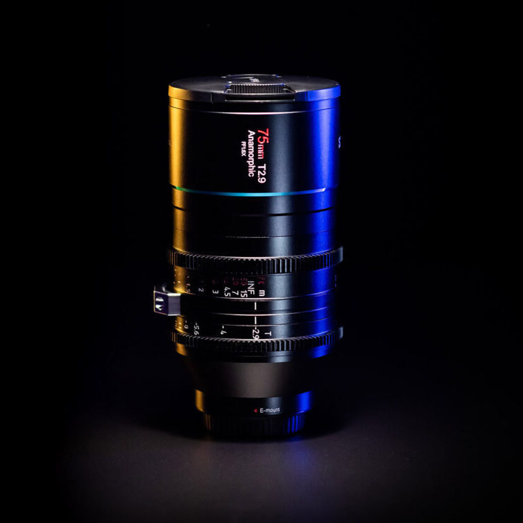 Объектив Sirui Venus 75mm T2.9 1.6x Full-Frame Anamorphic RF VENUS R75
Объектив Sirui Venus 75mm T2.9 1.6x Full-Frame Anamorphic RF VENUS R75