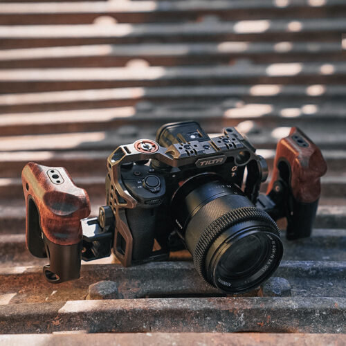 Креплене Tilta Tiltaing Advanced Side Handle Attachment Type VII Чёрное TA-AHA7-LR-B
Креплене Tilta Tiltaing Advanced Side Handle Attachment Type VII Чёрное TA-AHA7-LR-B