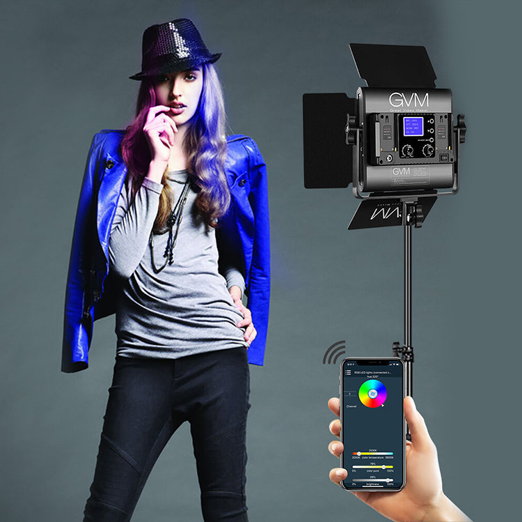 

Комплект осветителей GVM 800D-RGB (3шт) 800D-RGB-3L