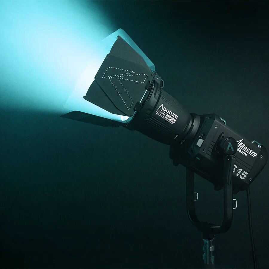 

Осветитель Aputure Electro Storm CS15 APP0307A92