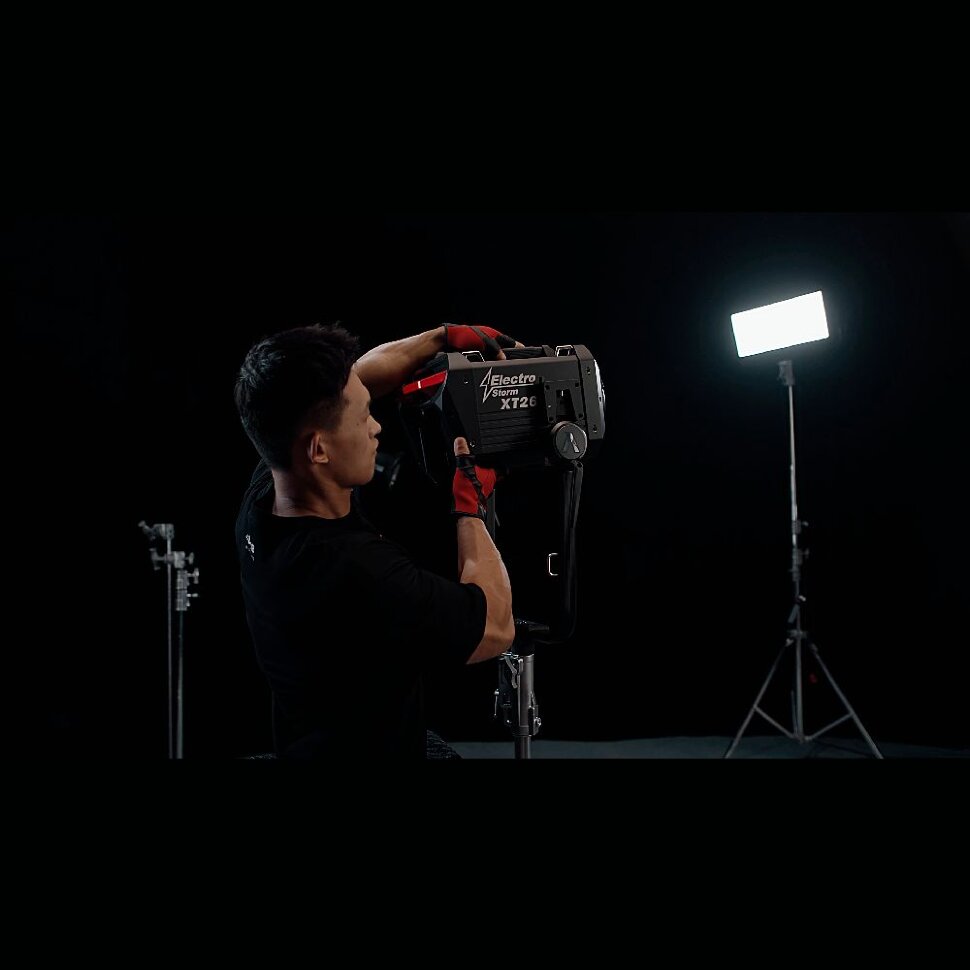

Осветитель Aputure Electro Storm XT26 APF0308A96
