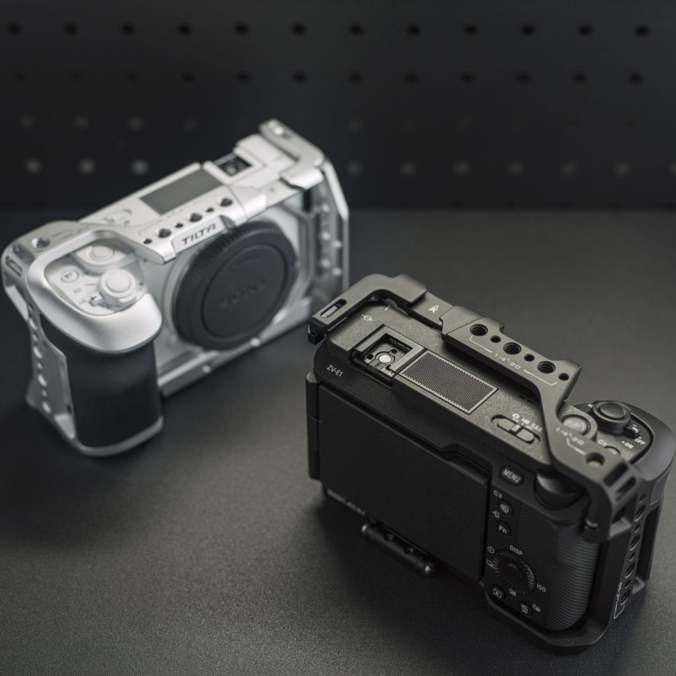 

Клетка Tilta Full Cage Pro Kit для Sony ZV-E1 Чёрная TA-T35-C-B