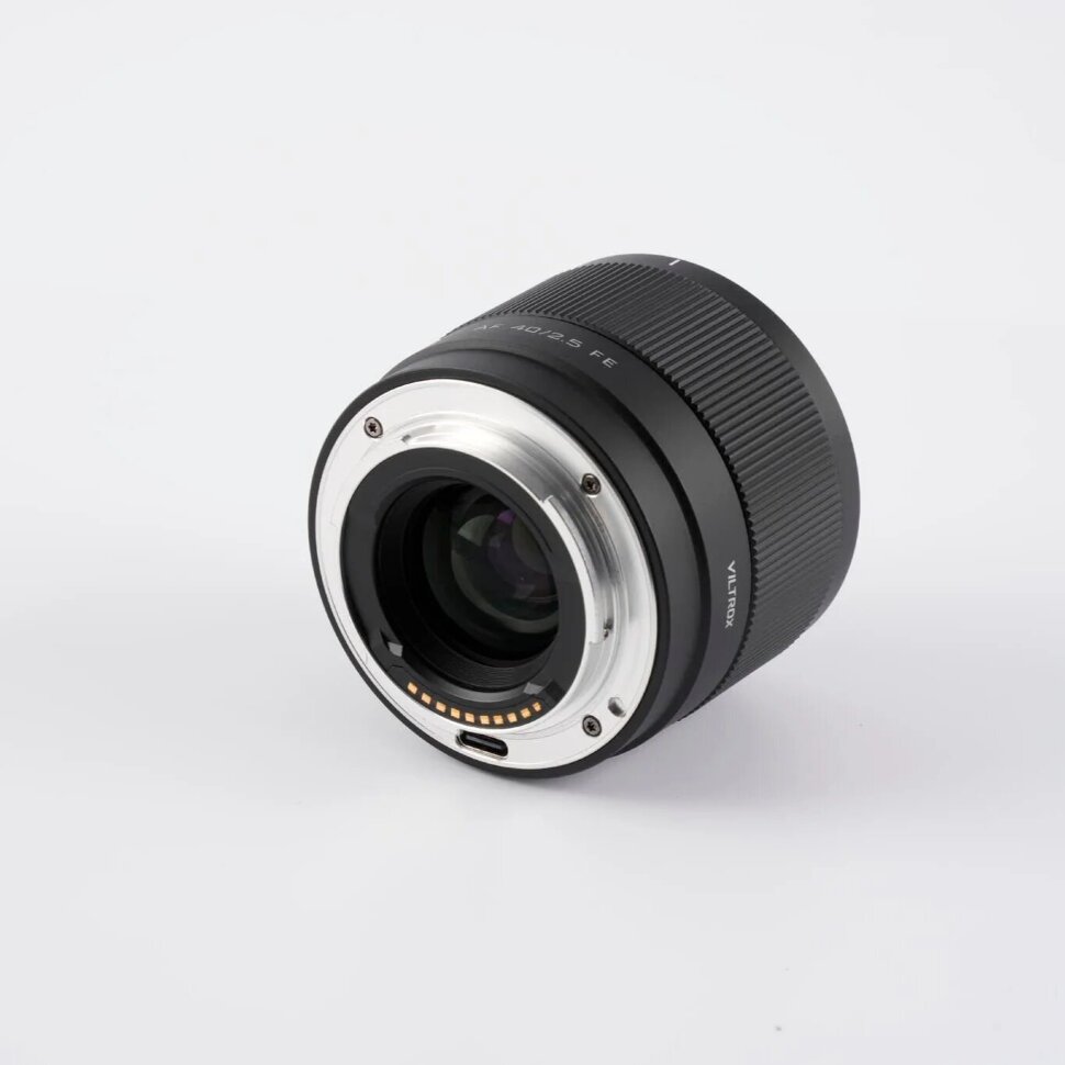

Объектив Viltrox Air AF 40mm F2.5 E-mount AF 40/2.5 FE