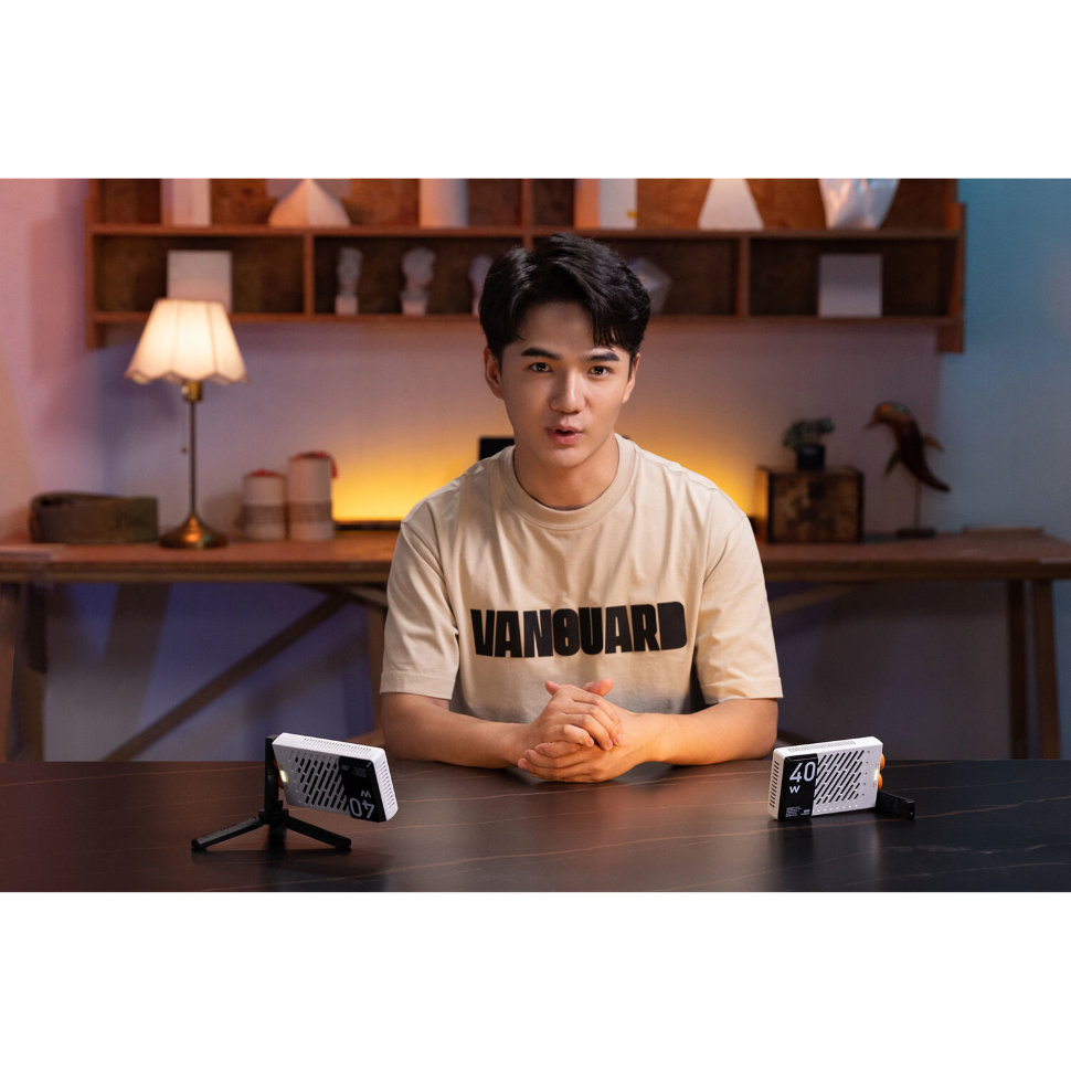 Осветитель Zhiyun FIVERAY M40 Белый C040005G2