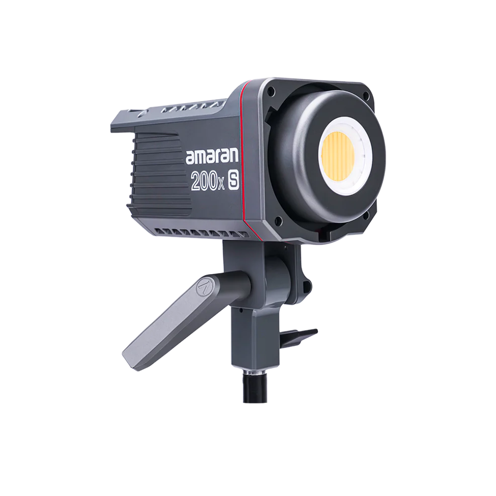

Осветитель Amaran 200x S APM022XA13