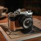 Чехол PGYTECH Leather Camera Case для Fujifilm X-T5 Коричневый - Изображение 293794