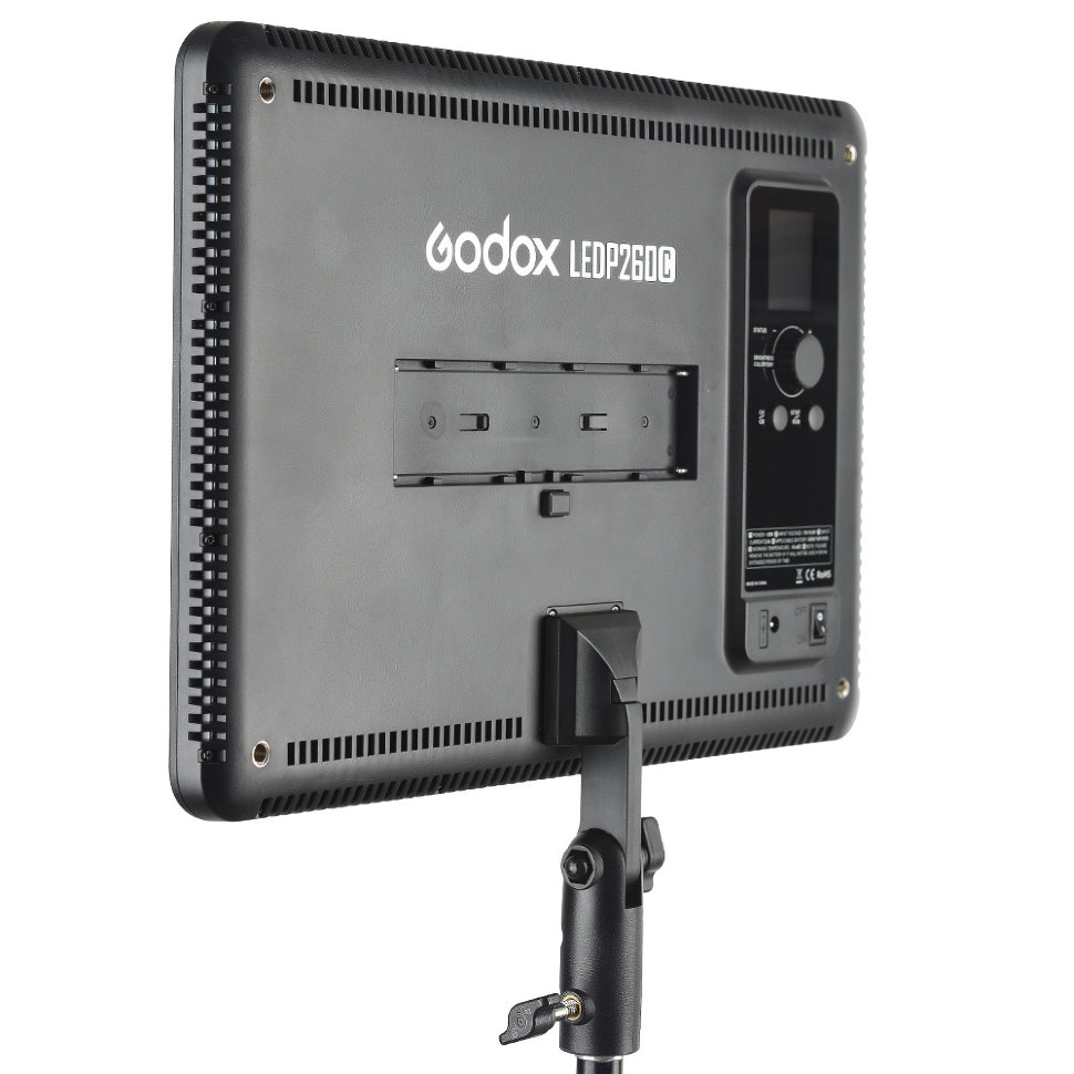 

Осветитель Godox LEDP260C