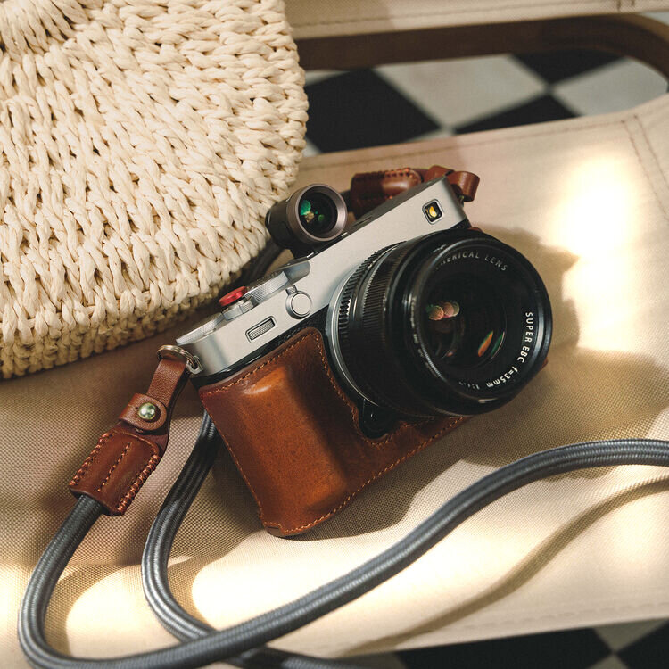 

Чехол SmallRig Leather Case Kit для Fujifilm X-E5 Коричневый 5449