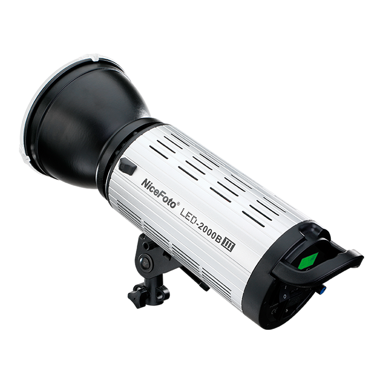 

Осветитель NiceFoto LED-2000B III 640217