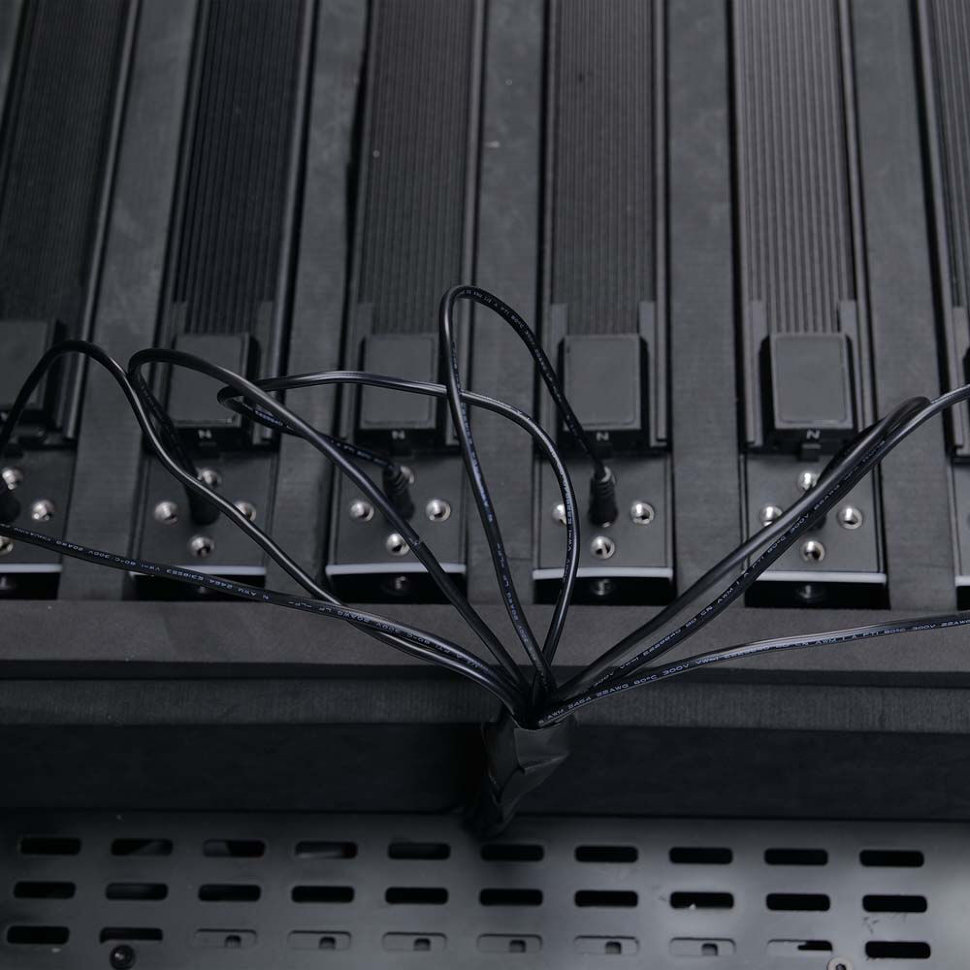 

Комплект осветителей Aputure INFINIBAR PB6 Kit (8шт) APM0300AX2