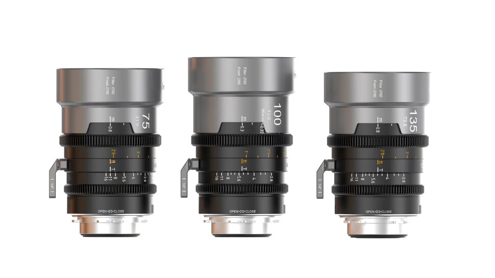 Объектив Sirui IronStar 75mm T1.9 Anamorphic Cine 1.5X Blue Flare EF/PL-mount