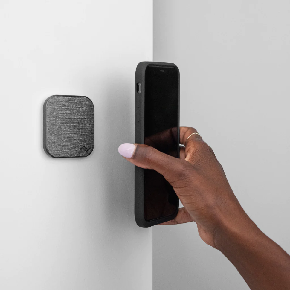 

Настенный держатель Peak Design Mobile Wall Mount Серый M-WM-AA-CH-1