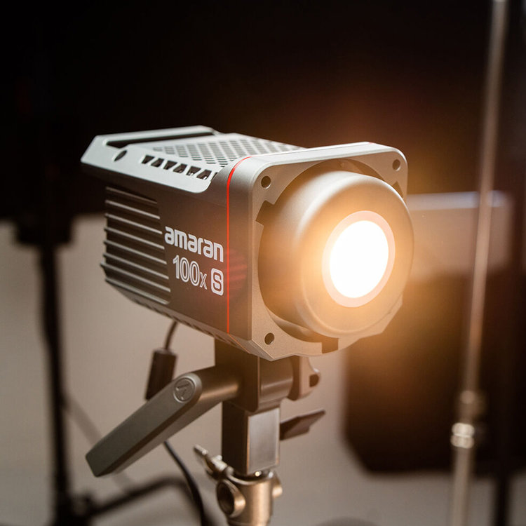

Осветитель Amaran 100x S APM021XA13