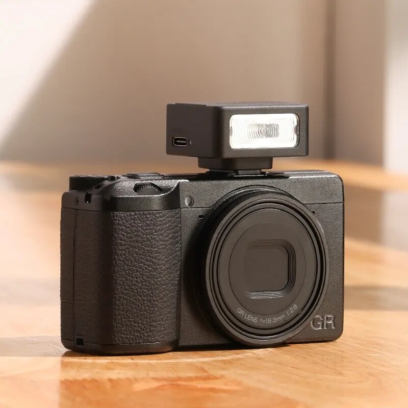 Фотовспышка Ulanzi SL01 Spark Lite L131