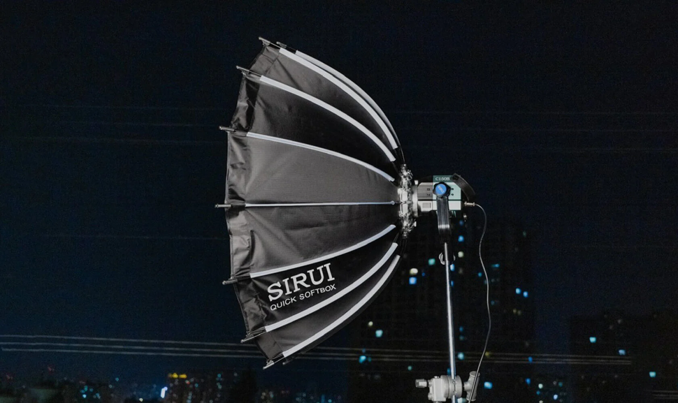 

Осветитель Sirui Blaze C150