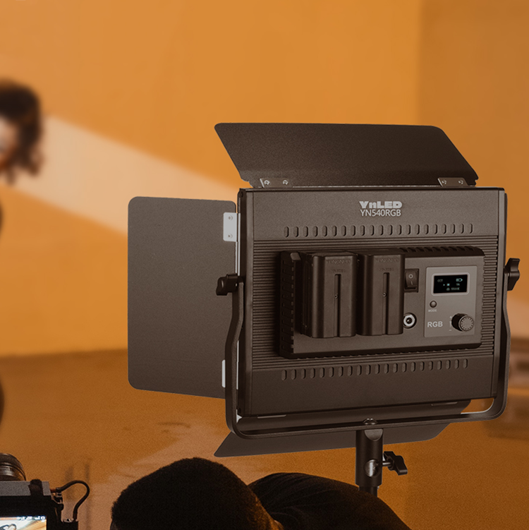 

Осветитель YongNuo YN-540 RGB YN540RGB